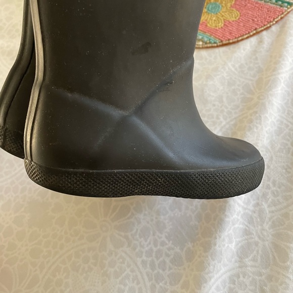 Hunter black rain boots! Size 6 - Picture 8 of 9
